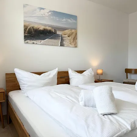 Haus-am-waldbad-fewo-2 Appartamento Cuxhaven